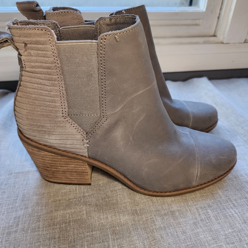 NWOT Tom's Grey (Cement) Everly Bootie - Size 9.5 *Please read description* - Picture 4 of 10